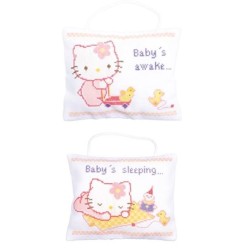 DH Hello Kitty slaapt/is wakker