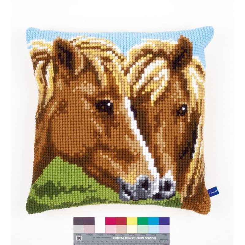 Kruissteekkussen Bruine paarden