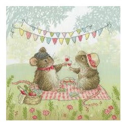 TP Meadow Moments   Bothy Threads  XSS29